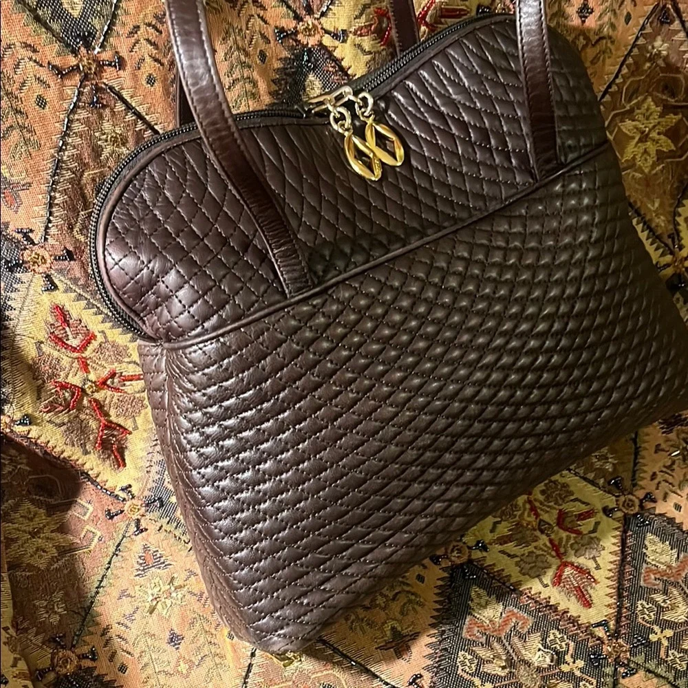 BALLY Elegant Brown Quilted Leather Women's Bag - Picture 7 of 12